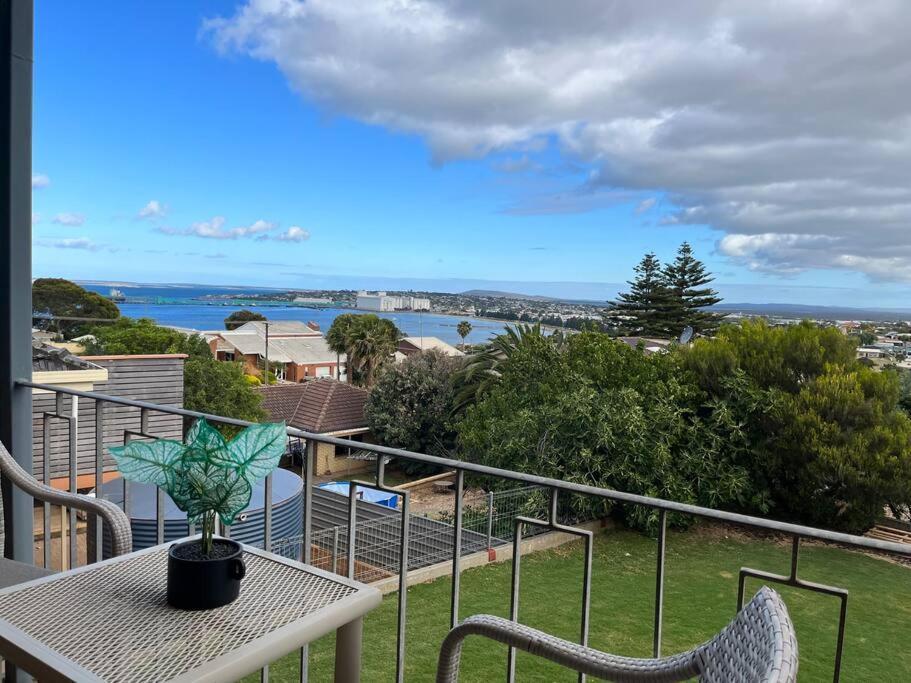 Celestial Heights - Stunning Views Of City & Bay Villa Port Lincoln Kültér fotó